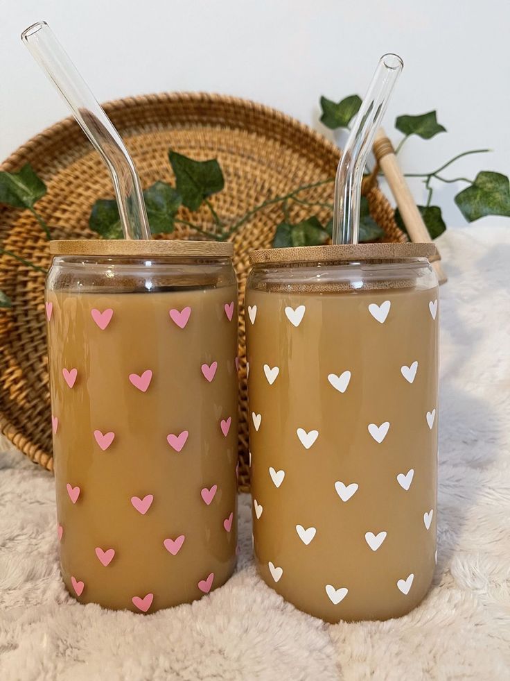Sweetheart Drinking Glasses with Bamboo Lids and Glass Straw